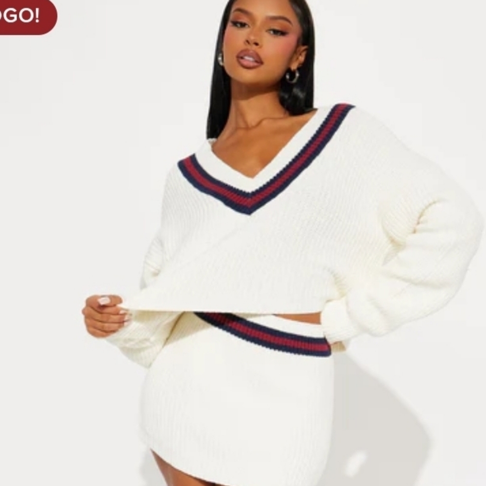 Fashion NOVA Varsity Blues Sweater Medium - Picture 2 of 7